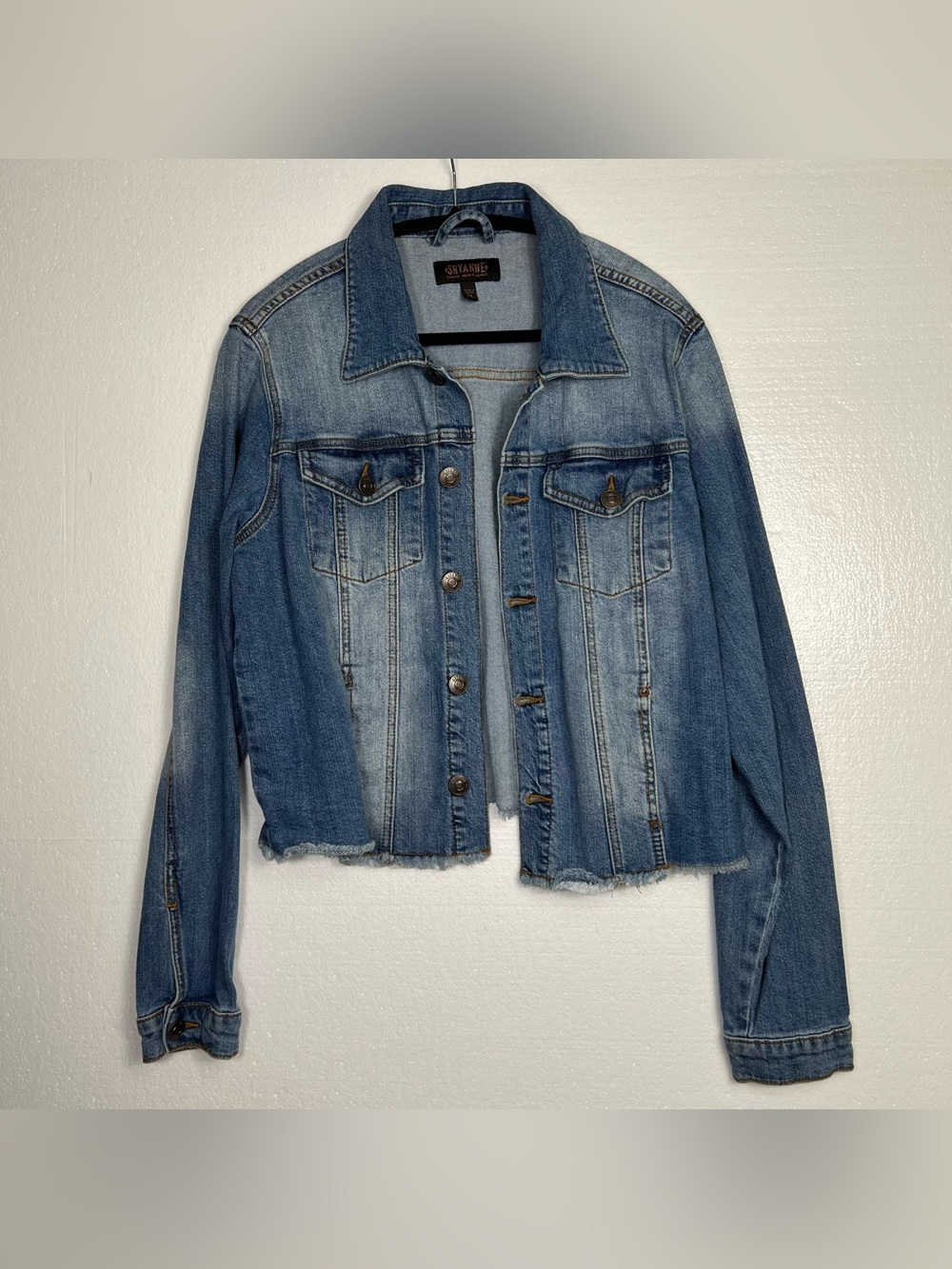 Shyanne XL Blue Denim Jean Jacket Raw Frayed Hem Western Cowgirl Distressed Crop